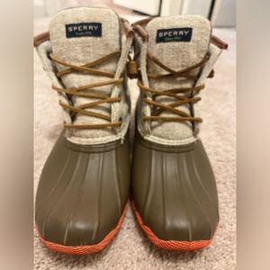Sperry Duck Boots 7.5 women’s